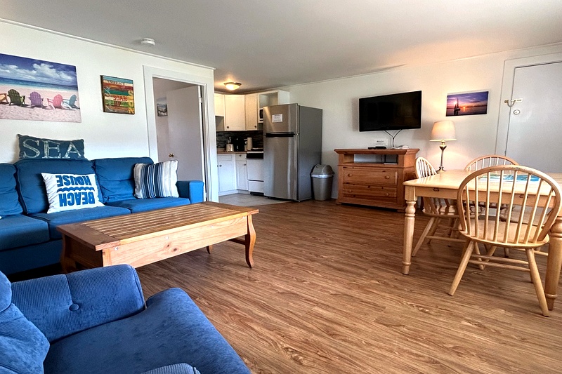 One Bedroom Suite – Unit 10C at The Island Inn on Martha's Vineyard