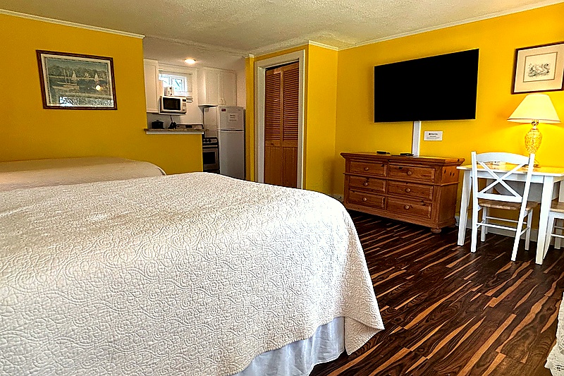 Studio Suite – Unit 14D at The Island Inn on Martha's Vineyard