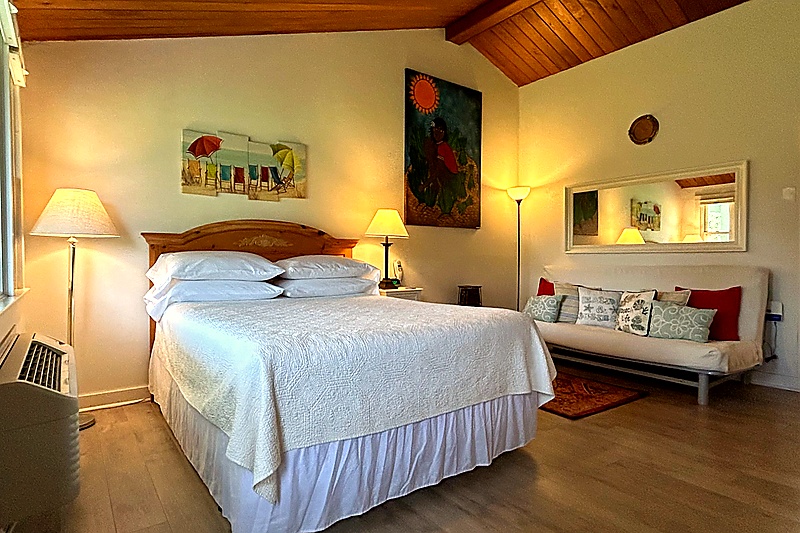 Studio Suite – Unit 22F at The Island Inn on Martha's Vineyard