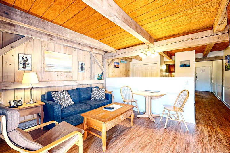 Residential Suite – Unit 38G at The Island Inn on Martha's Vineyard