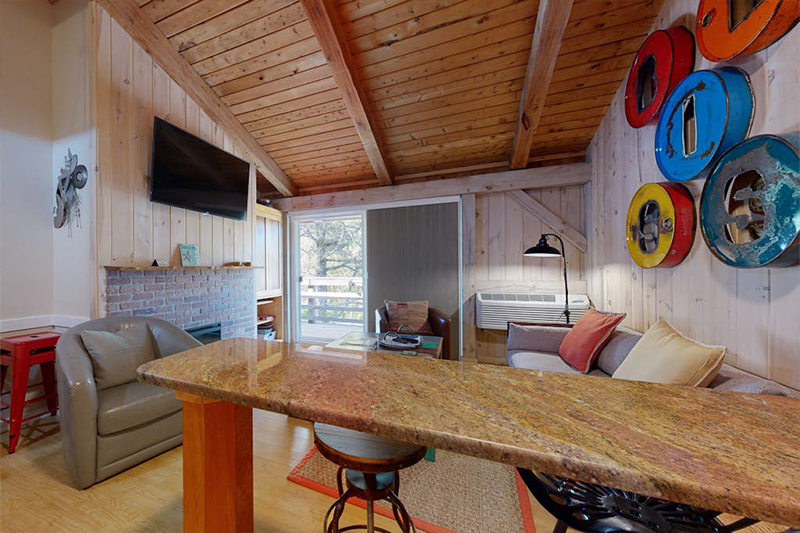 2 Bedroom Townhouse (2 Bath) – Unit 49G at The Island Inn on Martha's Vineyard