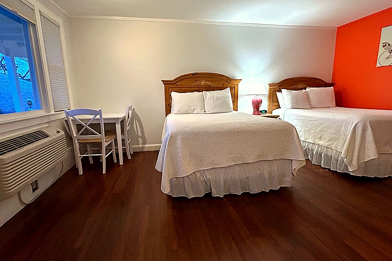 Studio Suite – Unit 5B at The Island Inn on Martha's Vineyard